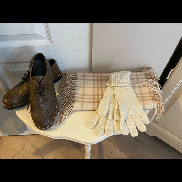 NWOT wool /angora blend mittens - Picture 5 of 5